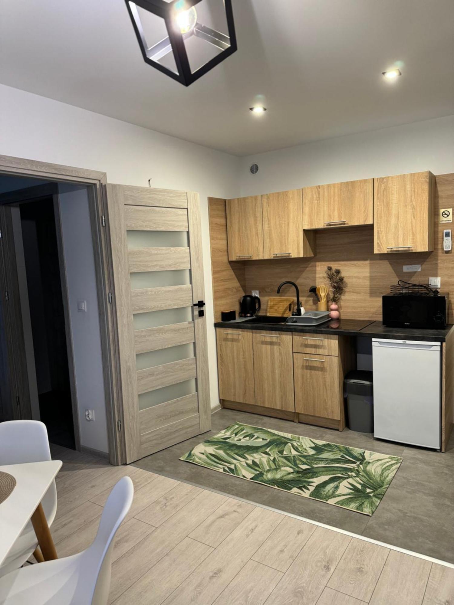 Apartamenty Happy House Zator Exterior photo